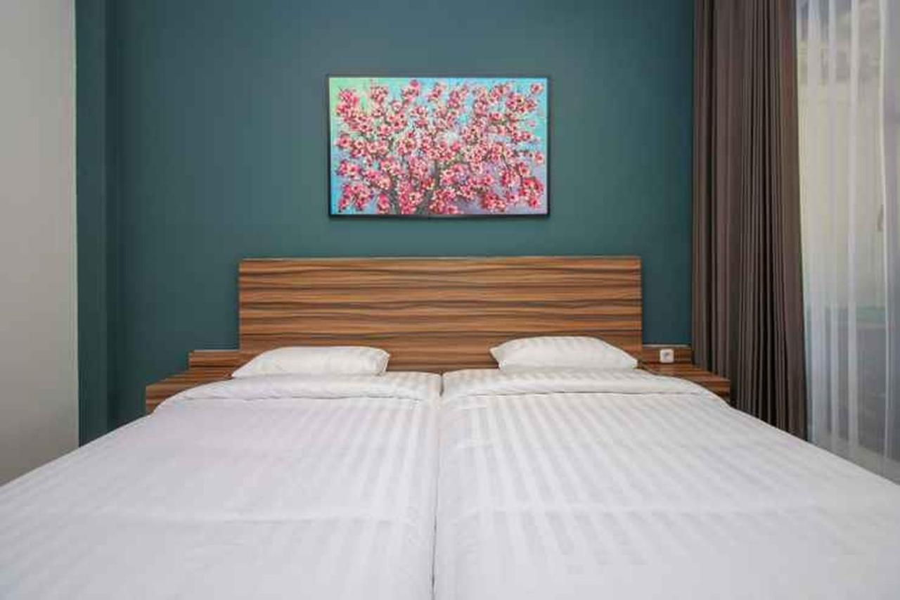 Kencana Residence Surabaya Buitenkant foto